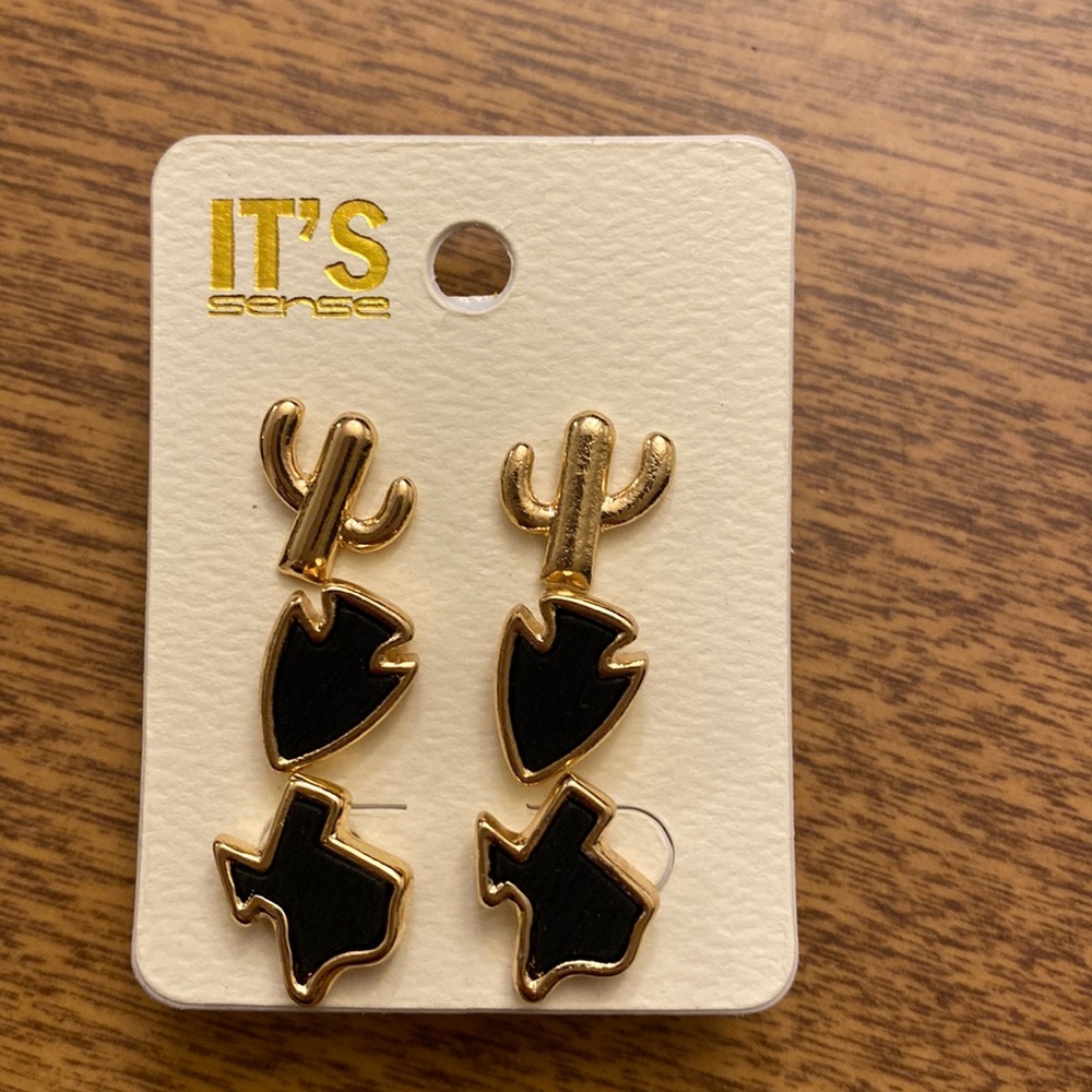 Texas Aztec Studs